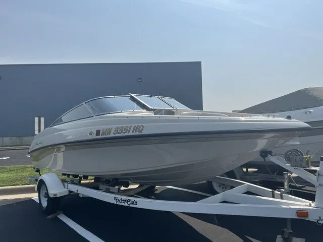 The Image of Crownline Boats 180 BR 1999 - undefined