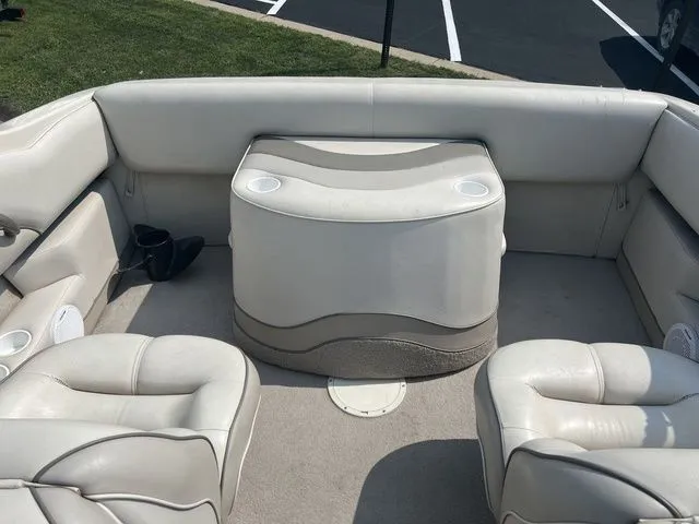 Slide: The Image of Crownline Boats 180 BR 1999 - 8