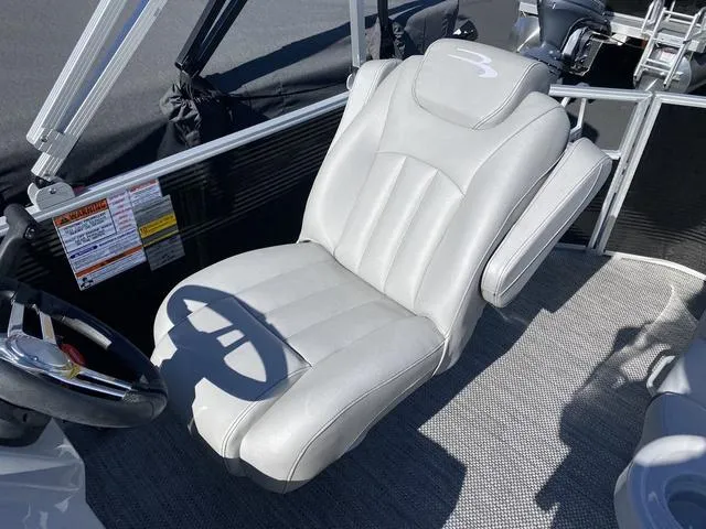 Slide: The Image of Bennington 20 SL - L Bench - Pontoon 2024 - 16