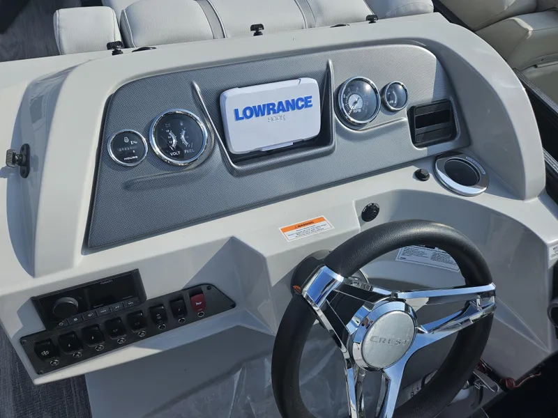 Slide: The Image of Crest Classic LX 220SLC CPT 2024 - 3