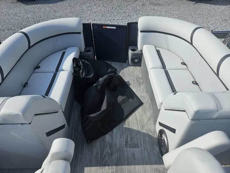 Slide: The Image of Crest Classic LX 220SLC CPT 2024 - 8