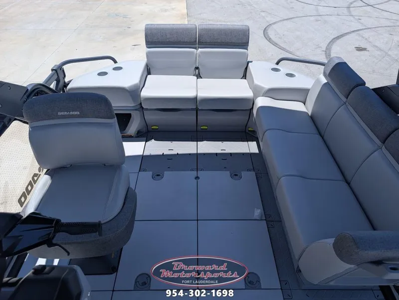 Slide: The Image of Sea-Doo Switch Cruise 21 2024 - 23