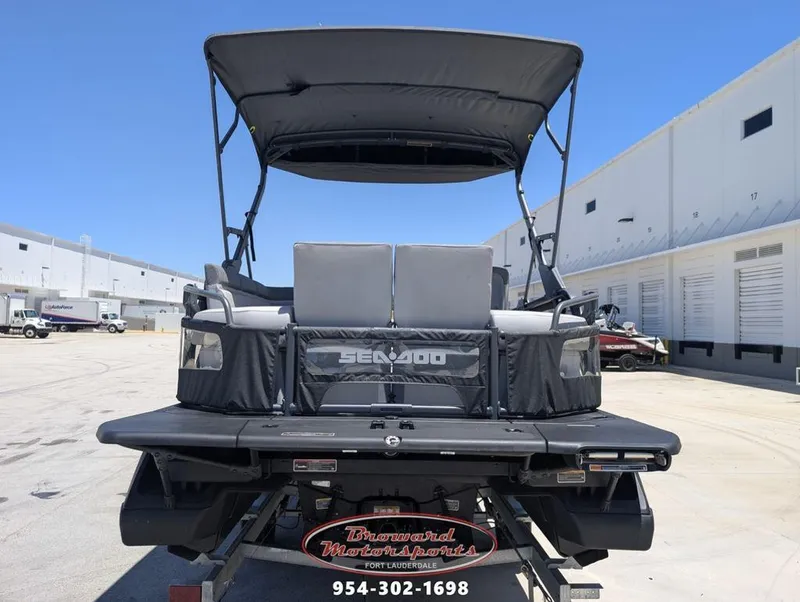 Slide: The Image of Sea-Doo Switch Cruise 21 2024 - 8