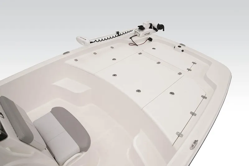 Slide: The Image of Manufacturer Provided Image: Mako Pro Skiff 19 CC - 11