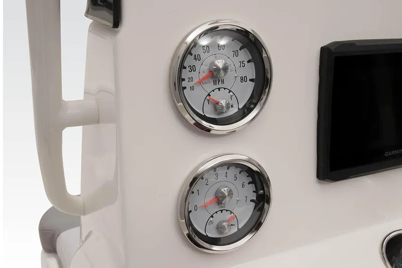 Slide: The Image of Manufacturer Provided Image: Mako Pro Skiff 19 CC - 28