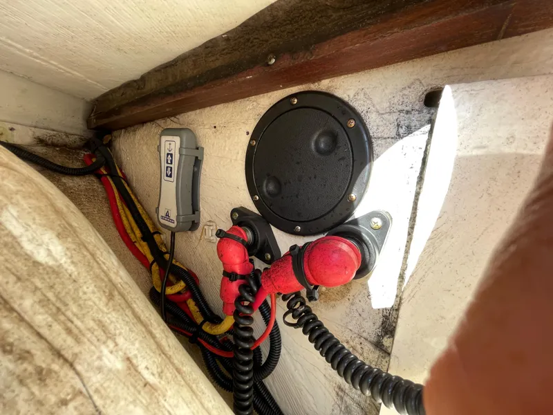 Slide: The Image of 2011 Pursuit 280 Center Console wiring and electrical components. - 42