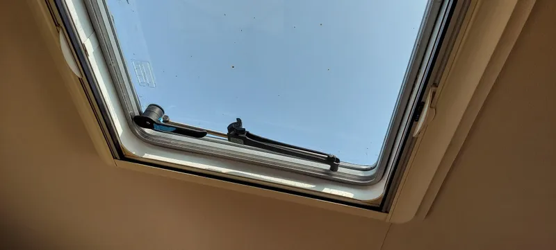 Slide: The Image of Skylight window on a 2005 Chaparral Signature 240 boat. - 14