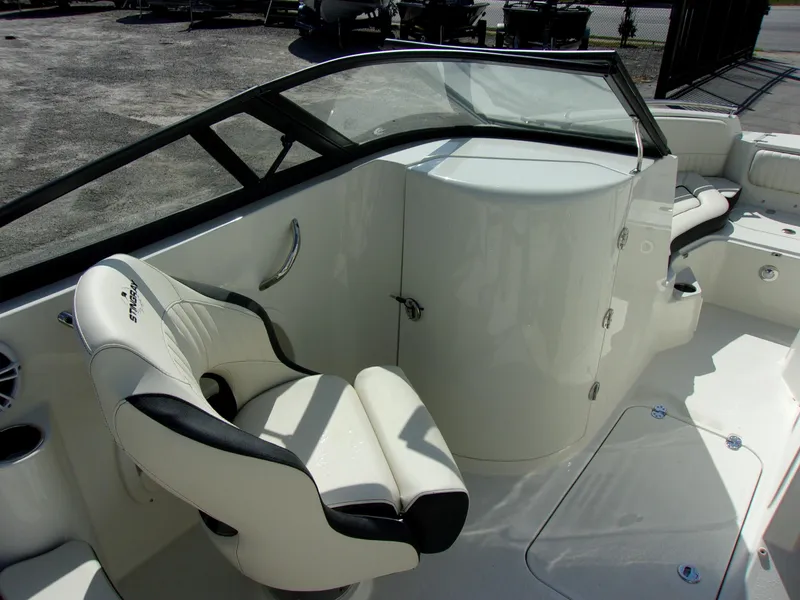 Slide: The Image of Stingray 211 DC 2024 - 4