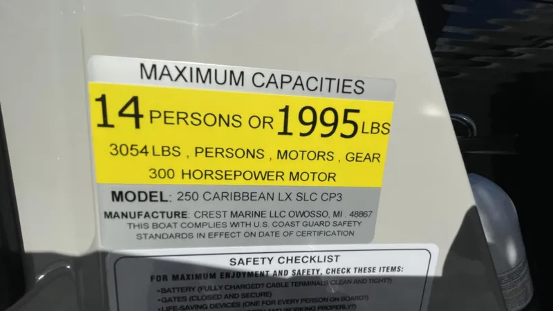 Slide: The Image of Crest Caribbean LX 250SLC CP3 2024 - 16