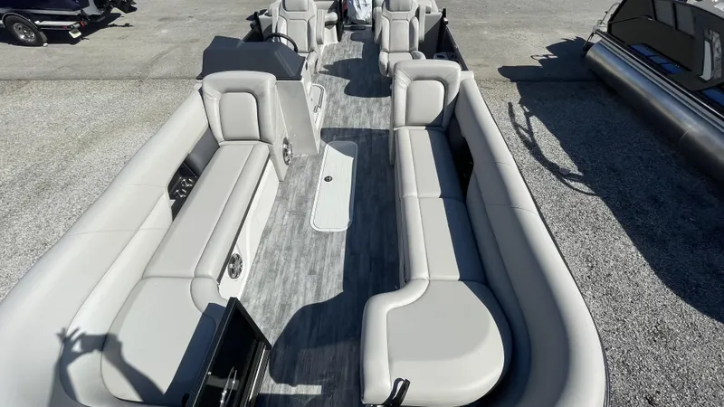 Slide: The Image of Crest Caribbean LX 250SLC CP3 2024 - 4