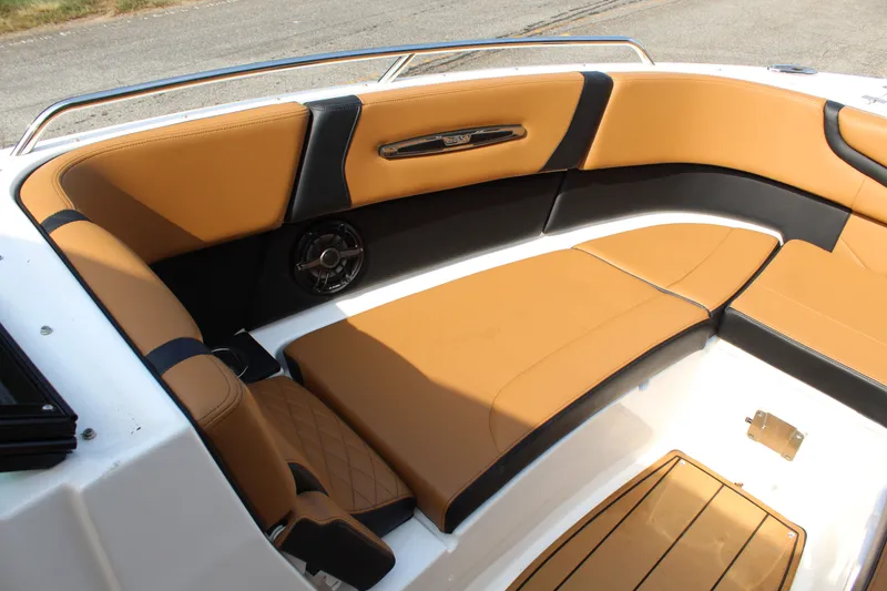 Slide: The Image of Chaparral 307 SSX 2023 - 17