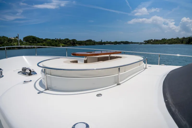 Slide: The Image of Ocean Alexander 100 Zephyr-Foredeck - 5