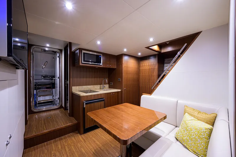 Slide: The Image of Ocean Alexander 100 Zephyr-Crew Quarters - 63