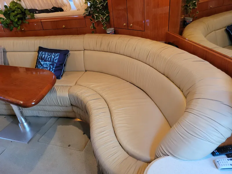 Slide: The Image of Luxurious interior seating of a 2000 Sea Ray 540 Sundancer yacht. - 41
