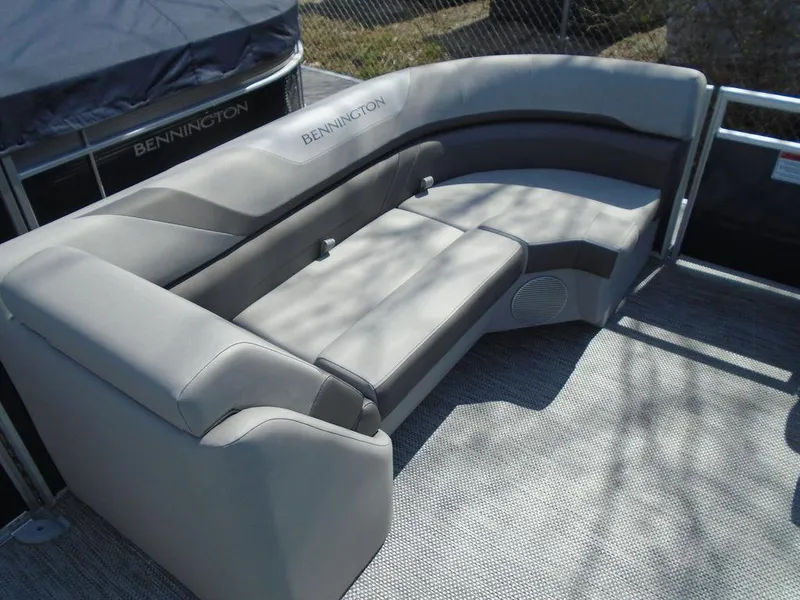 Slide: The Image of 2024 Bennington 21 SXL boat with luxurious seating. - 24
