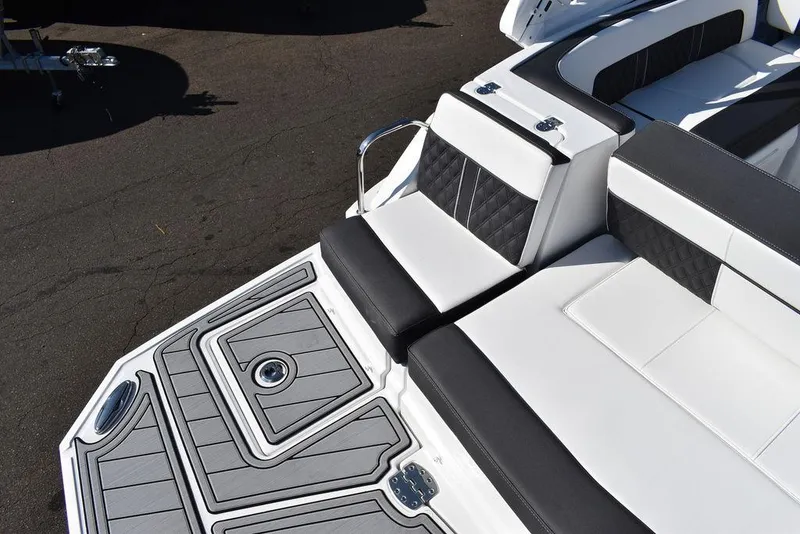 Slide: The Image of 2024 Monterey M-45 boat with luxurious seating and stylish deck design. - 13