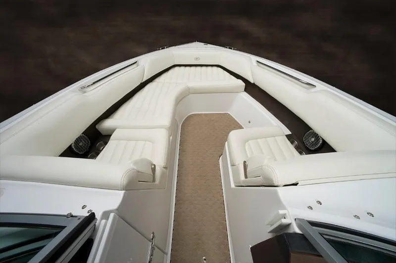 Cobalt R7 2017 for Sale | MarineSource