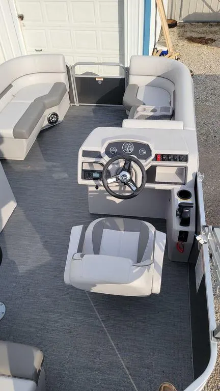 Slide: The Image of Godfrey Xperience 2086 CX 2024 - 3