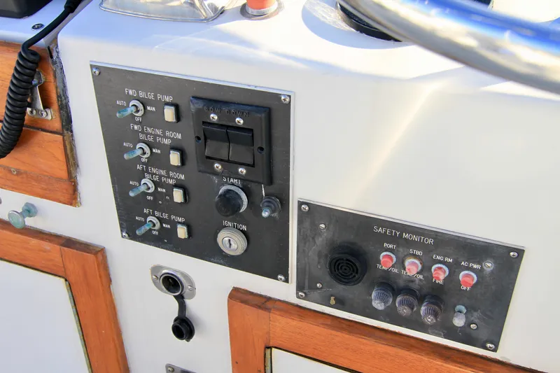 Slide: The Image of Control panel of a 1977 Hatteras 37 Convertible boat. - 22
