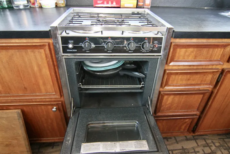 Slide: The Image of Hatteras 37 Convertible 1977 - 50