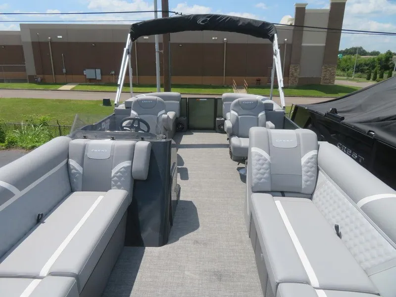 Slide: The Image of Crest Classic DLX 240 SLC 2024 - 6