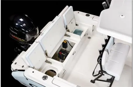 Slide: The Image of Robalo R230 Center Console 2024 - 20