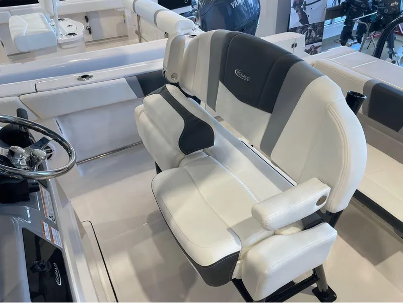 Slide: The Image of Robalo R230 Center Console 2024 - 28