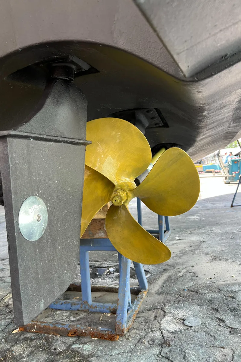 Slide: The Image of Close-up of a 2004 Regal 3860 Commodore boat propeller. - 37