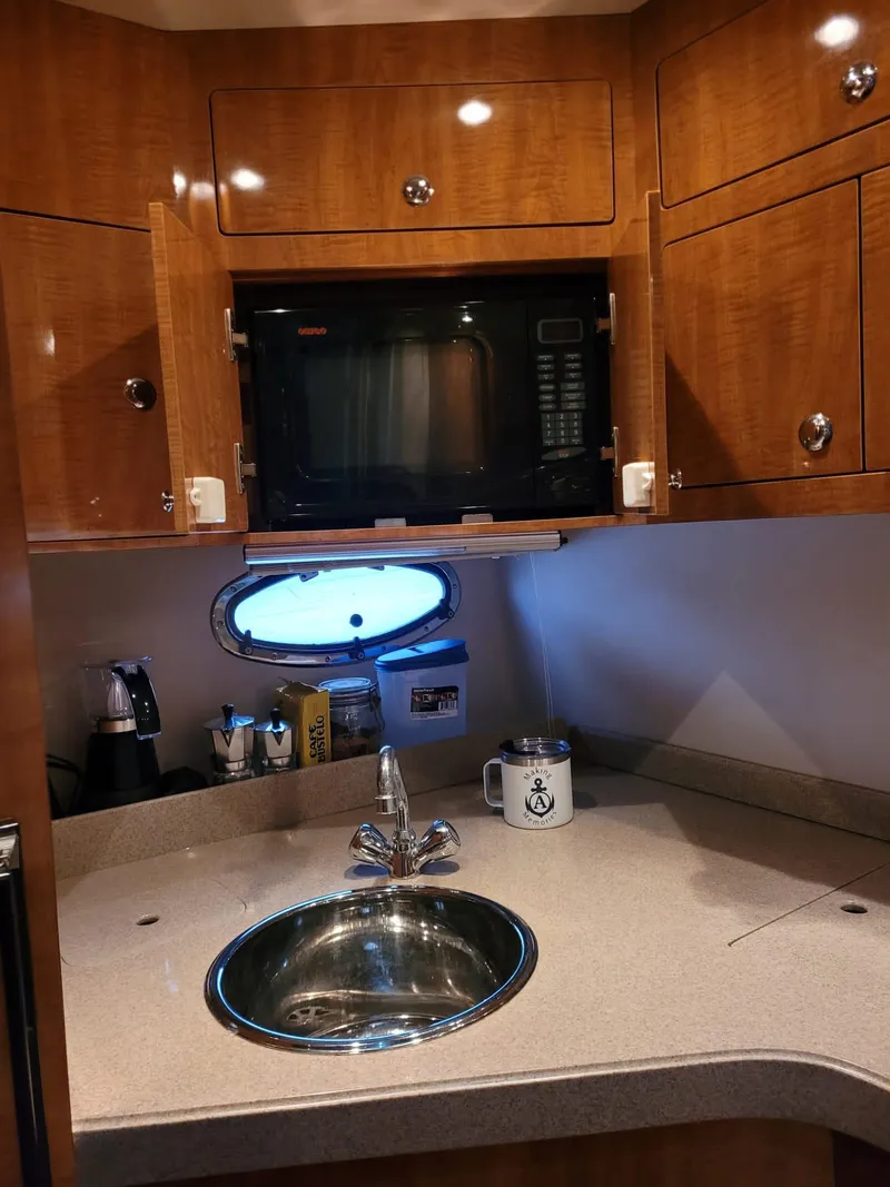 Slide: The Image of Regal 3860 Commodore 2004 - 59