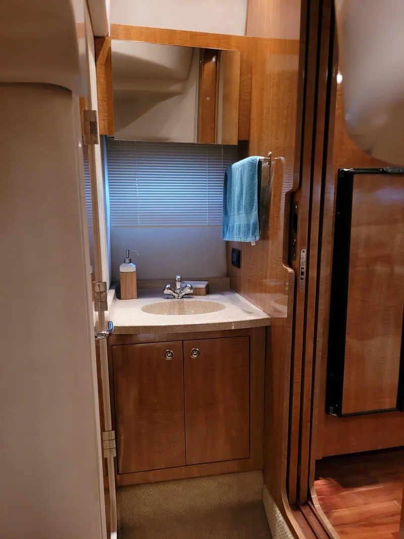 Slide: The Image of Regal 3860 Commodore 2004 - 62