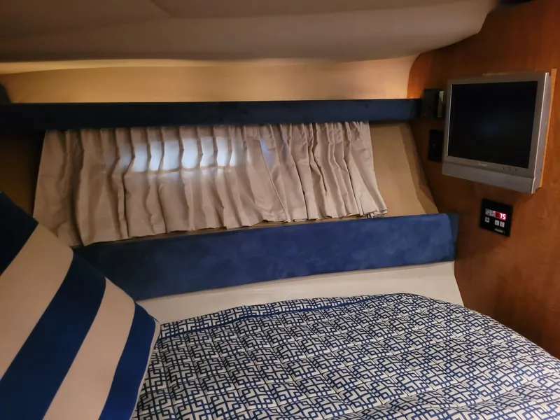 Slide: The Image of Regal 3860 Commodore 2004 - 63