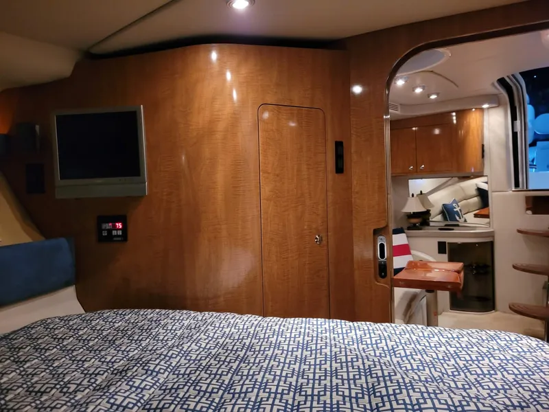 Slide: The Image of Regal 3860 Commodore 2004 - 66