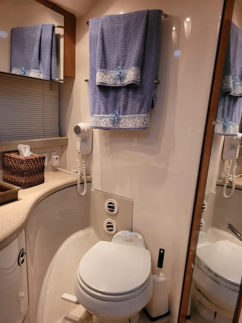 Slide: The Image of Regal 3860 Commodore 2004 - 68