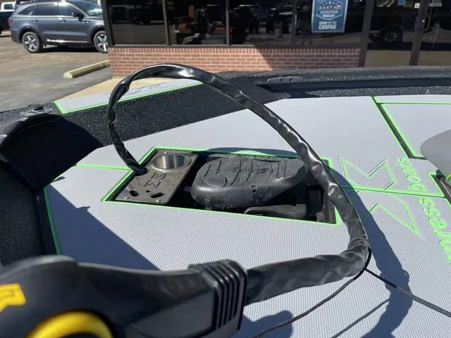 Slide: The Image of Xpress H17 2025 - 10