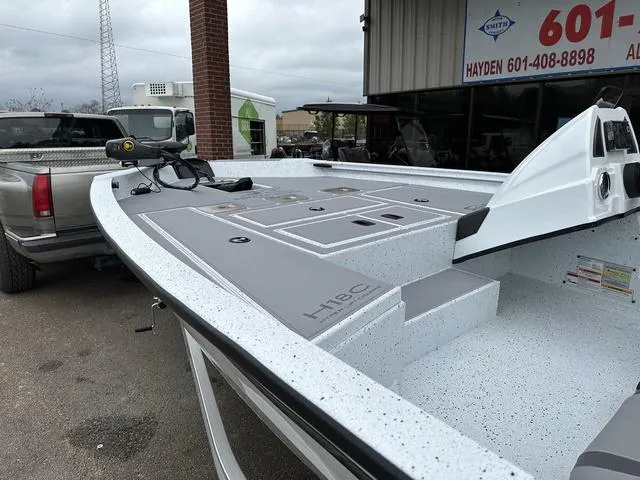 Slide: The Image of Xpress H18C Crappie 2024 - 11