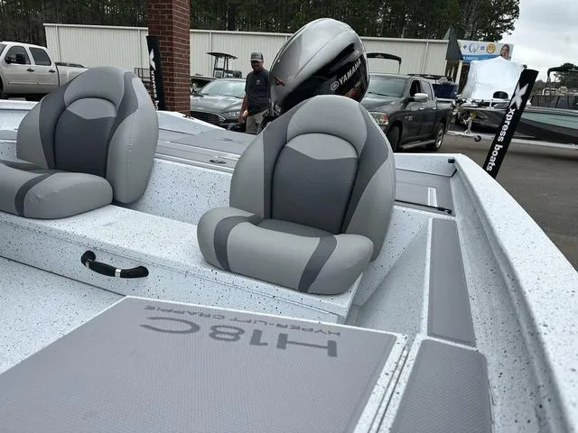 Slide: The Image of Xpress H18C Crappie 2024 - 15