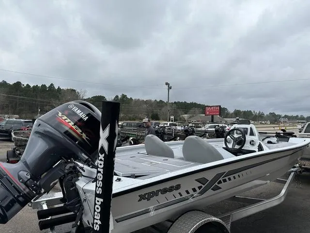 Slide: The Image of Xpress H18C Crappie 2024 - 5