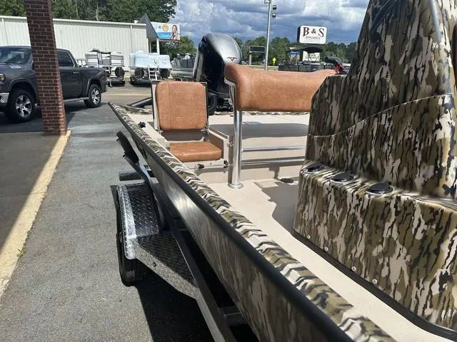 Slide: The Image of Avid 20 Rogue CC 2026 - 6