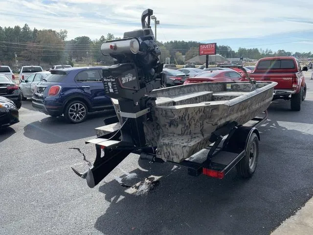 Slide: The Image of War Eagle 750 Gladiator 2026 - 20