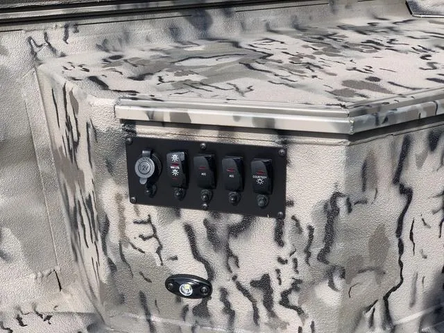 Slide: The Image of War Eagle 750 Gladiator 2026 - 21