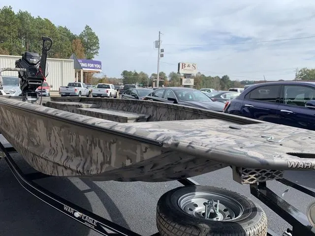 Slide: The Image of War Eagle 750 Gladiator 2026 - 4