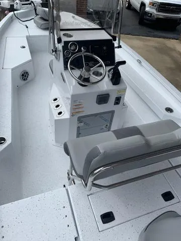 Slide: The Image of Xpress H22B 2025 - 10