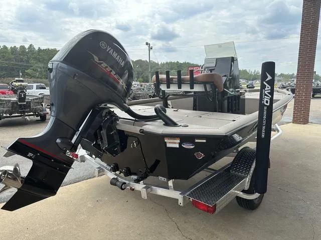 Slide: The Image of Avid 19 FSX 2025 - 10