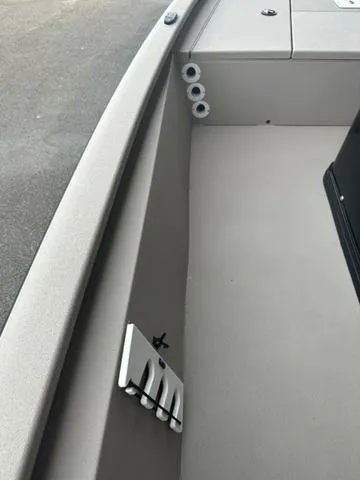 Slide: The Image of Avid 19 FSX 2025 - 28