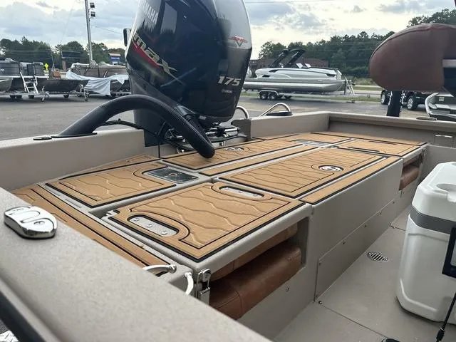 Slide: The Image of Avid 21 Fusion 2024 - 11