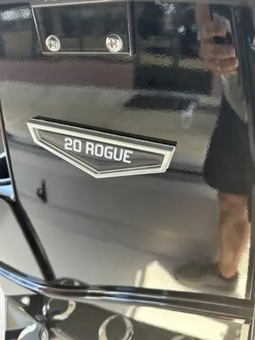 Slide: The Image of Avid 20 Rogue CC 2026 - 24