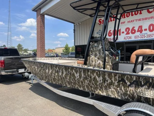 Slide: The Image of Avid 20 ROGUE CC 2024 - 28