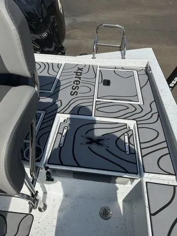 Slide: The Image of Xpress X21B 2025 - 16