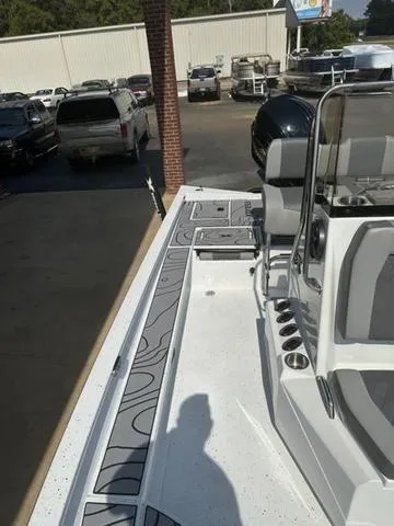 Slide: The Image of Xpress X21B 2025 - 6