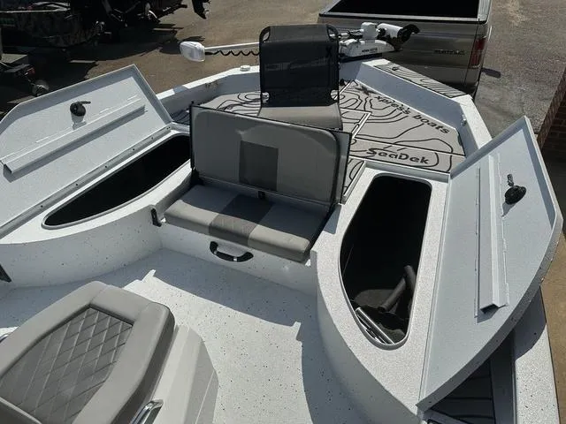 Slide: The Image of Xpress X21B 2025 - 7